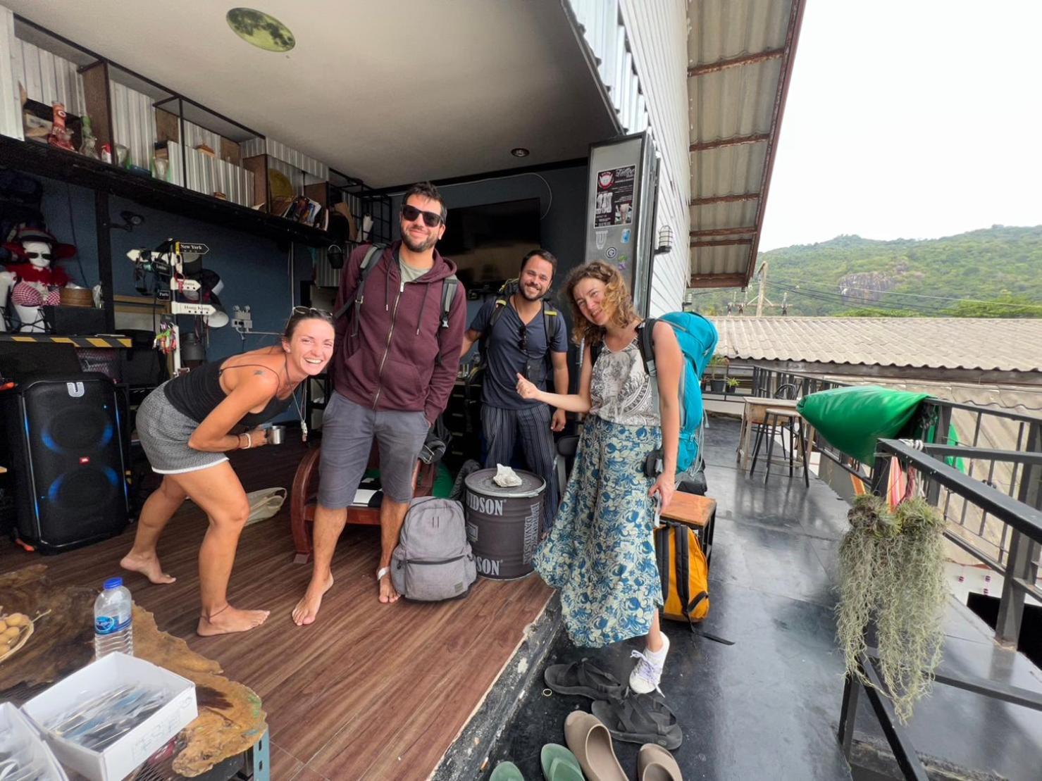 U Hostel Koh Phangan Хаад Рин Екстериор снимка
