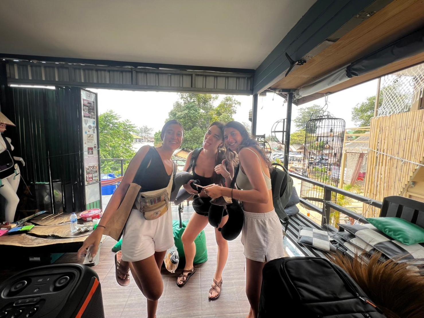 U Hostel Koh Phangan Хаад Рин Екстериор снимка