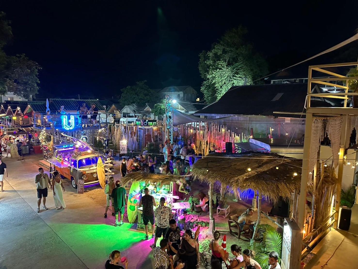 U Hostel Koh Phangan Хаад Рин Екстериор снимка